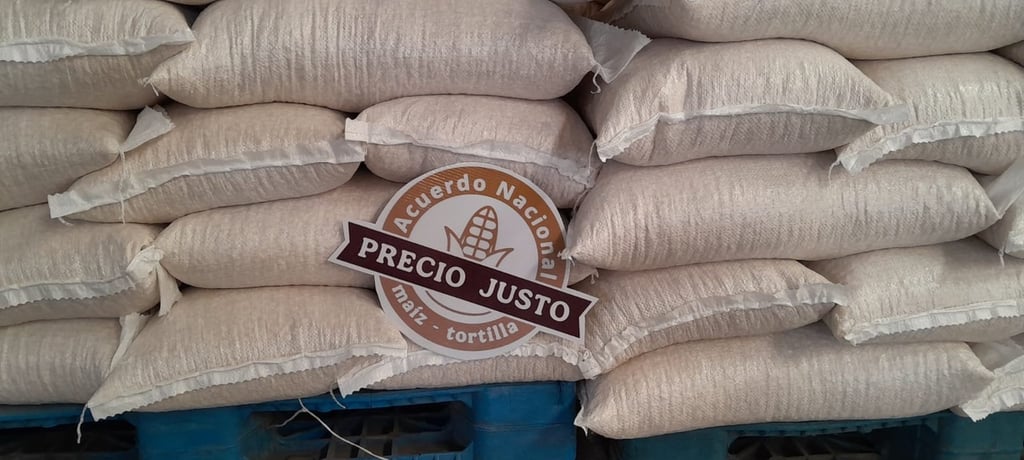 Aseguran que los centros de acopio no están cerrados, porque siguen entregando costales.