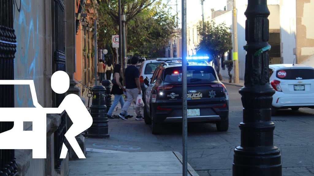 Denuncian robo de vehículo estacionado en la Zona Centro de Durango
