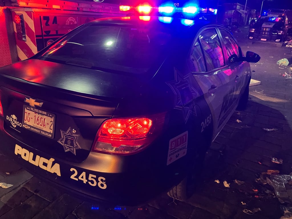 Dos sujetos armados con una navaja robaron con violencia a un empleado y le quitaron una motocicleta en Carril 2000.