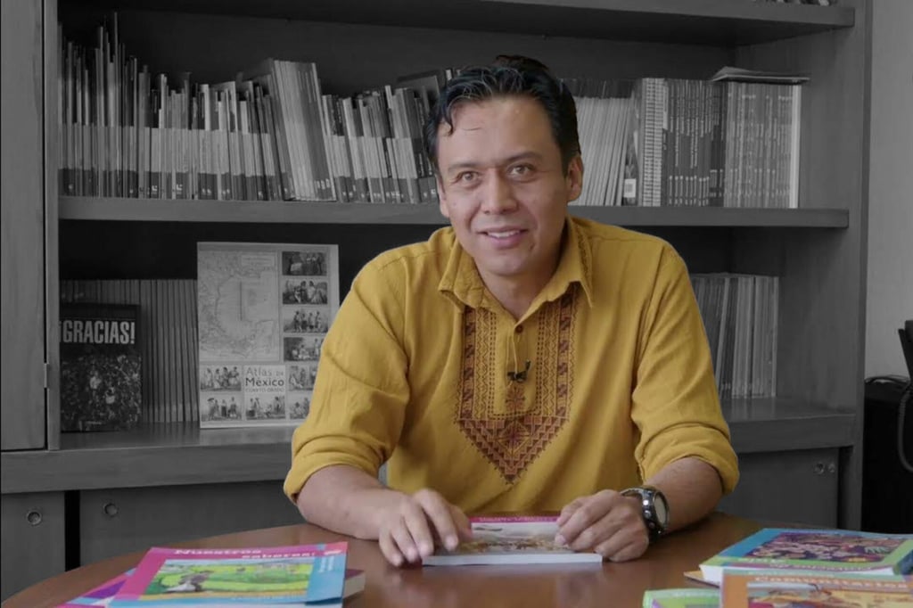 Marx Arriaga acusa presiones para frenar la Nueva Escuela Mexicana tras críticas de Alito y Salinas Pliego