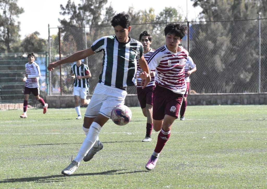 Dato. Los dos conjuntos arribaron mediante rutas opuestas, con serie definida desde los once pasos y una goleada histórica.