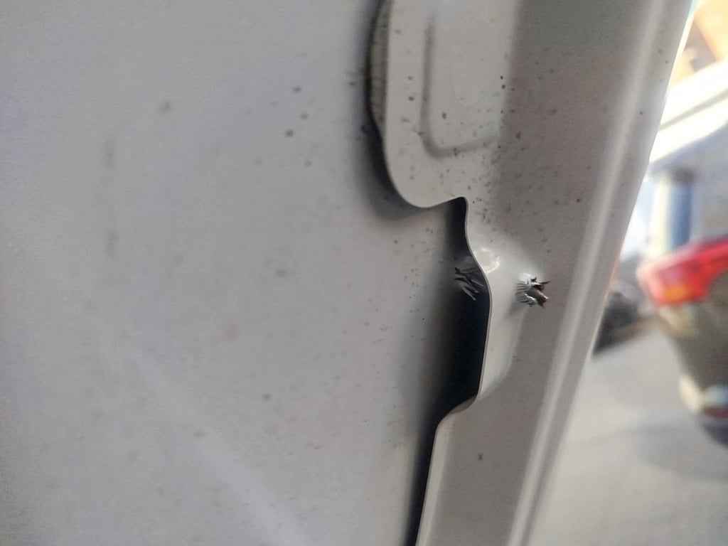 Comportamiento. Tras las festividades de Año Nuevo y el asueto del primer día, este viernes se apreció una afluencia nutrida de personas con vehículos dañados a los talleres mecánicos.