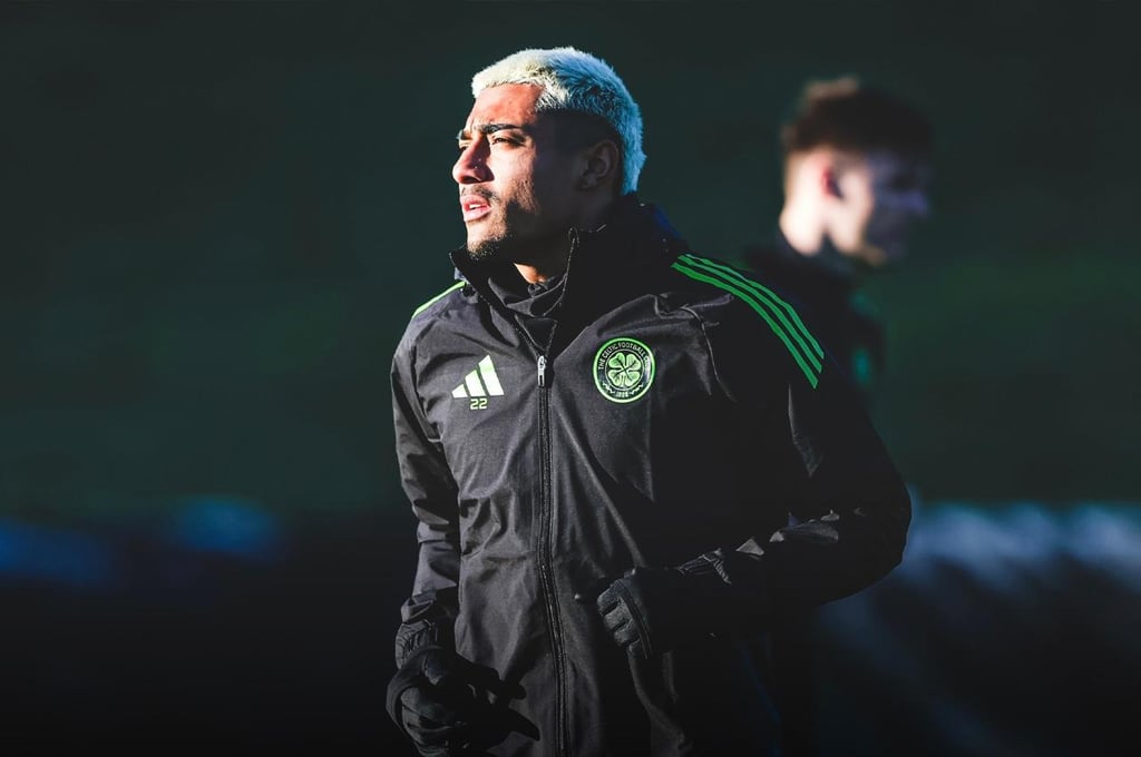 Pelea. Actualmente, Julián es uno de los principales contendientes por la titularidad por banda derecha en Selección Mexicana