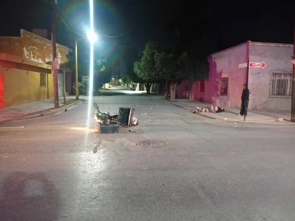 Accidente. Un motociclista resulta gravemente lesionado tras ser arrollado en la Zona Centro de Lerdo; el presunto responsable se dio a la fuga.