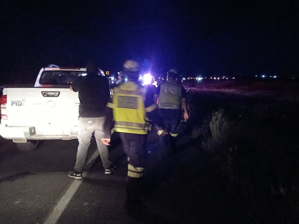 Deceso. Murió un hombre en un percance vial del tipo volcadura registrada en una carretera del municipio de Guadalupe Victoria.