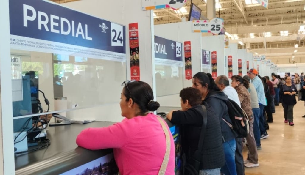 Respuesta. Muchos ciudadanos acuden desde los primeros días a cumplir con sus obligaciones, aunque se sorprendieron en cuanto a los cobros de ajuste de predial.