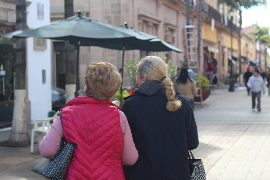 Bienestar. La AAPAD apoya con sus actividades a personas cuidadoras, sobre todo para quienes se hacen responsables de su familiar con Alzheimer.