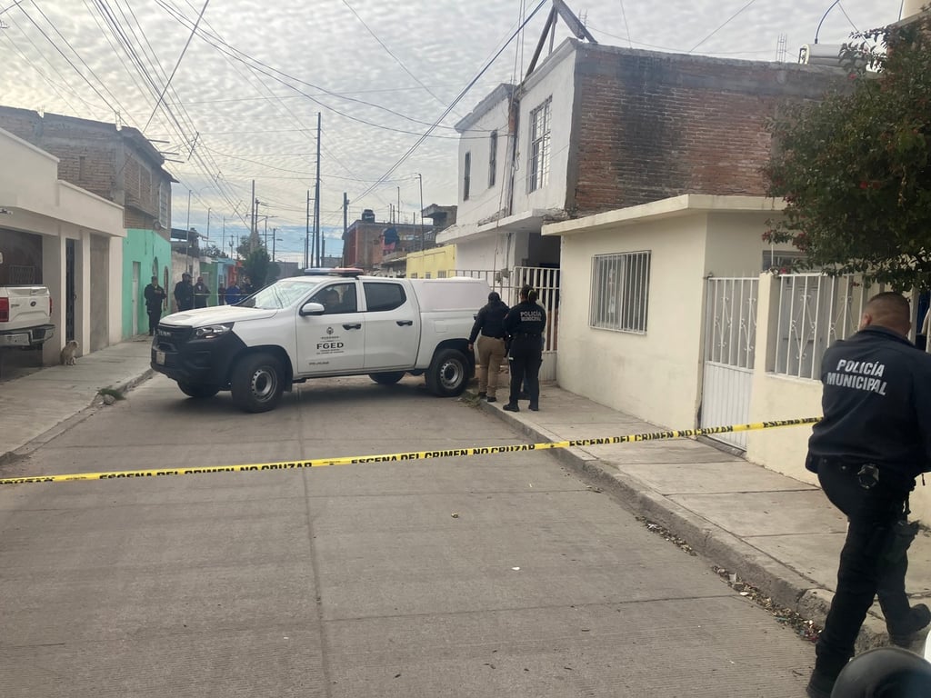 Deceso. Un hombre de aproximadamente 70 años de edad perdió la vida al caer de un andamio y golpearse la cabeza.