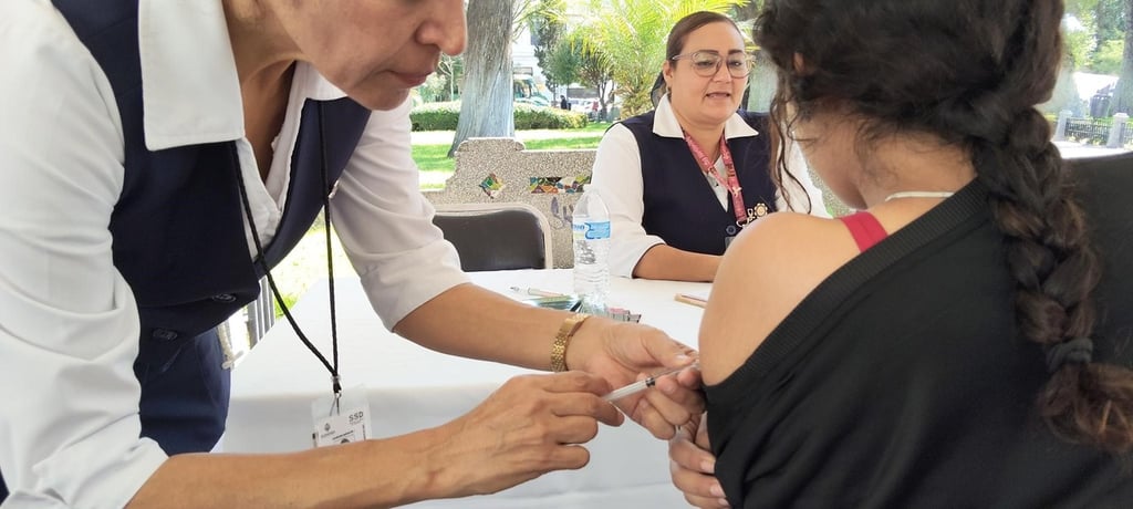 Exhorto. Persiste el llamado a la población en general para que acuda a vacunarse en esta temporada invernal.