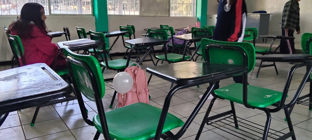 Homenaje. En la secundaria donde estudiaba el menor se le hizo un emotivo homenaje.