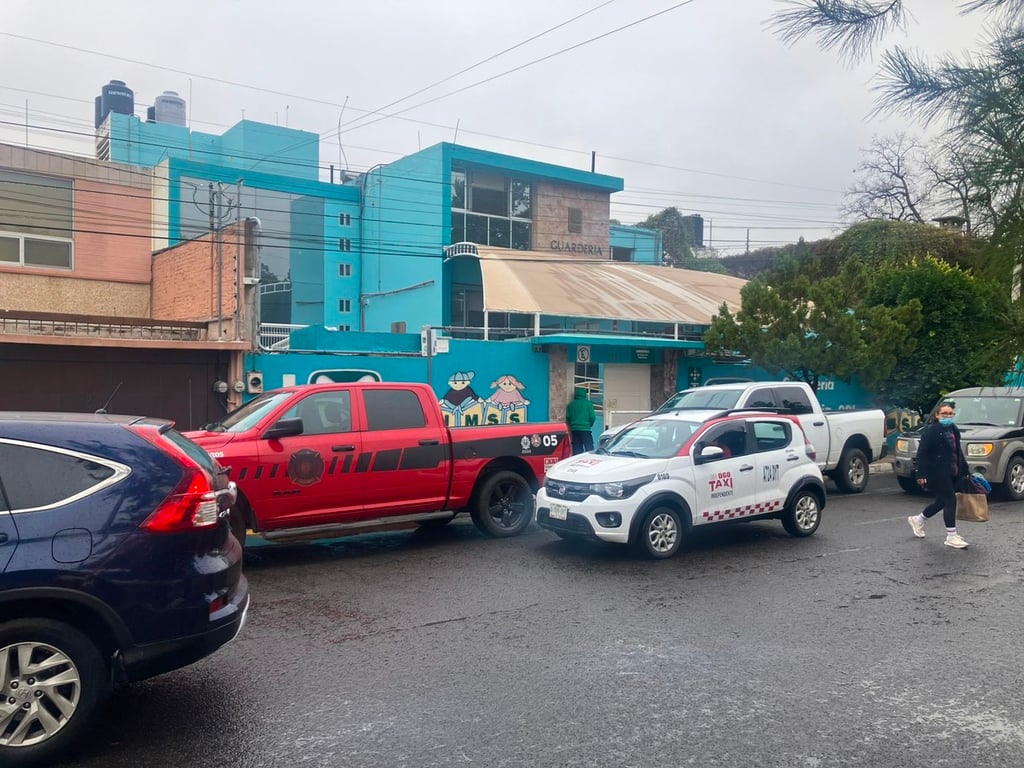 Acción. Un reporte de fuga de gas en una guardería del IMSS en Durango causó la movilización, pero fue negativo.