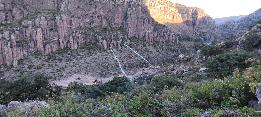 Presa. Será hasta que inicie la desviación del cauce del río cuando se puedan ver los avances de la obra.
