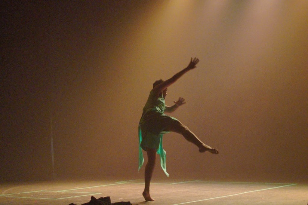 Esencia. La pieza tomó como punto de partida la convivencia de tres culturas, china, menonita y tarahumara.