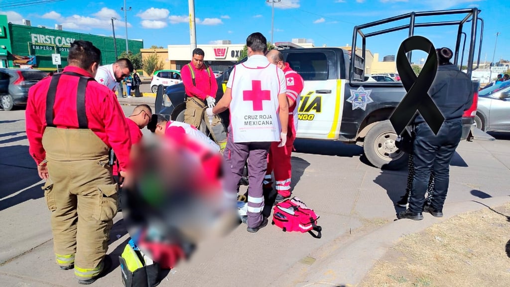 Hombre muere tras colapsar cuando circulaba en su bicicleta por el Fidel Velázquez