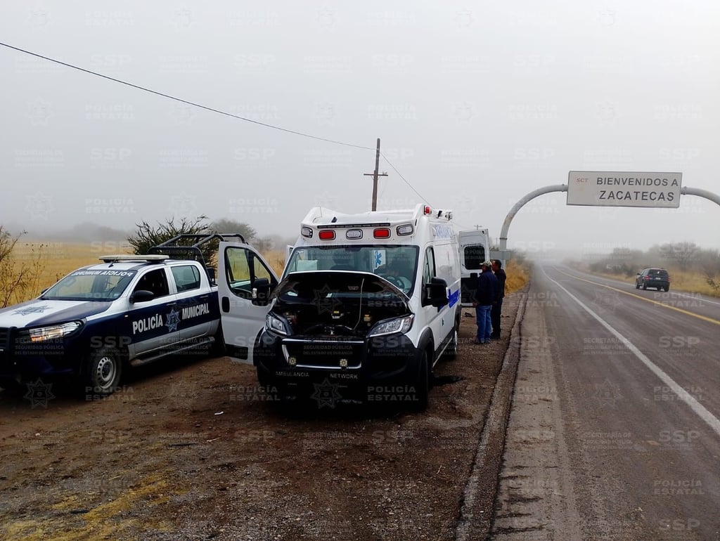 Acción. Auxiliaron a una familia varada en la carretera Federal 49; trasladaban a una bebé en ambulancia.