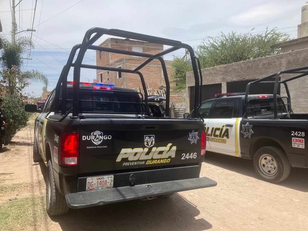 Acción. Hombre denunció un presunto robo de un taxista, antes de dejarlo en su destino.