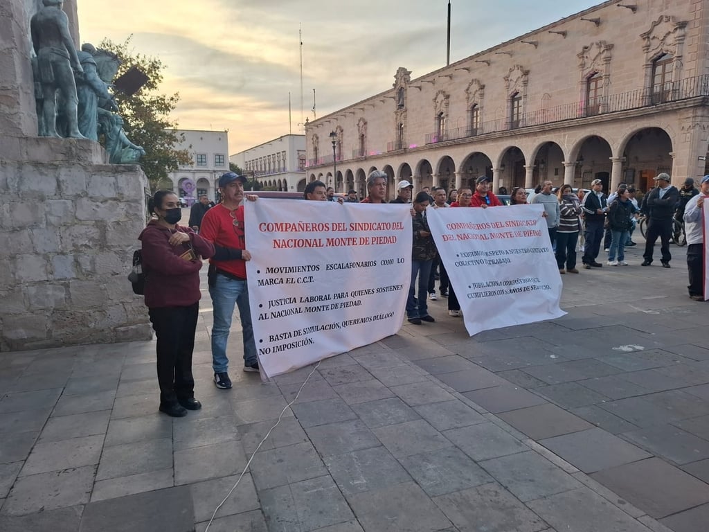 Movilización. Los trabajadores de Durango se unieron a las manifestaciones nacionales para visibilizar la problemática que los está afectando en sus derechos laborales.
