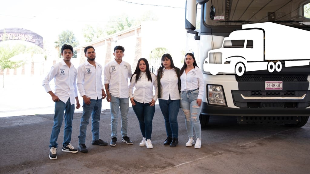 Egresan los primeros dos estudiantes de Administración en el Autotransporte en Durango 