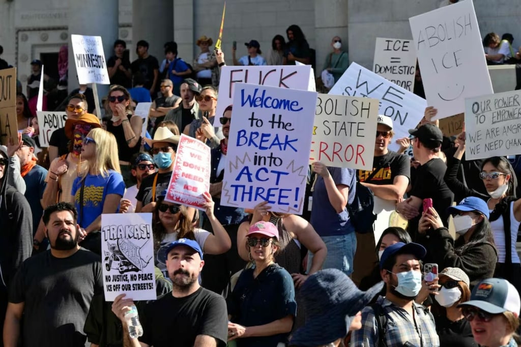Trump ordena retirar a agentes federales de protestas en Minneapolis