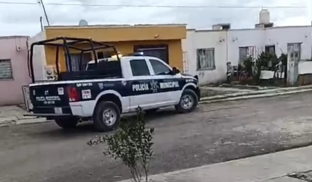 Hecho. Hallaron a una mujer sin vida dentro de un tambo en un lote baldío de Lerdo.