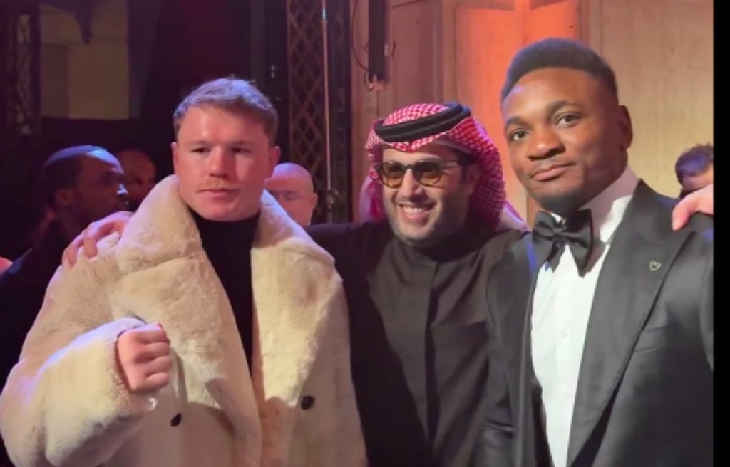 Mbilli. El franco-camerunés apunta a convertirse en el siguiente contendiente de Saúl Álvarez.