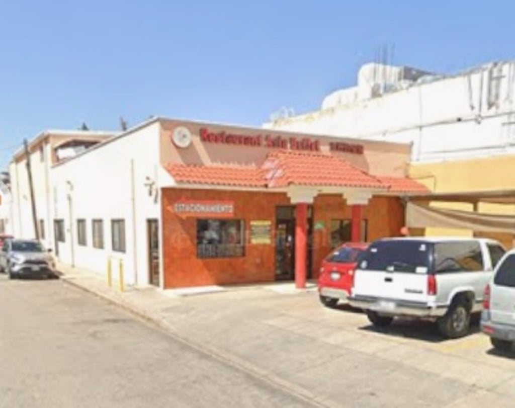 Acción. Robaron un restaurante en pleno Centro, por la avenida 20 de Noviembre; se llevaron dinero en efectivo y equipo electrónico.