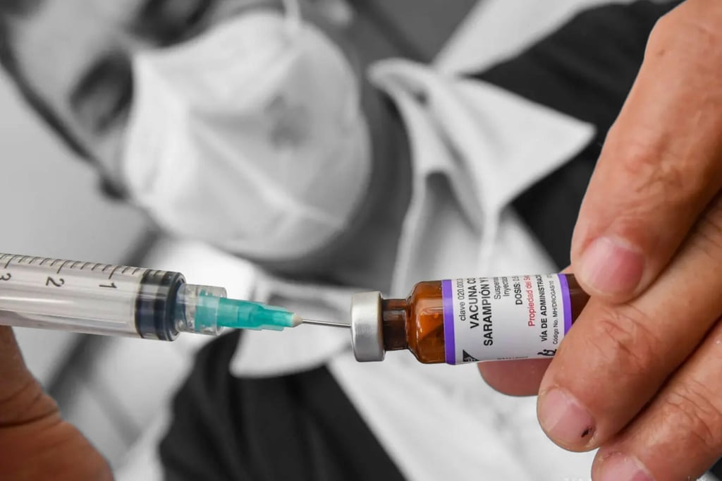 Senado urge fortalecer vacunación universal ante brotes como el sarampión