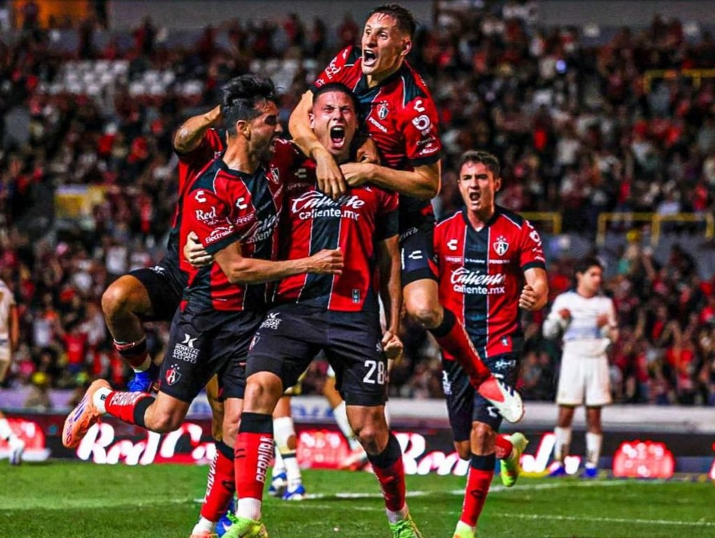 Presente. El duelo tuvo presencia de jugadores duranguenses, Uriel Antuna (Pumas) y Víctor Ríos (Atlas).