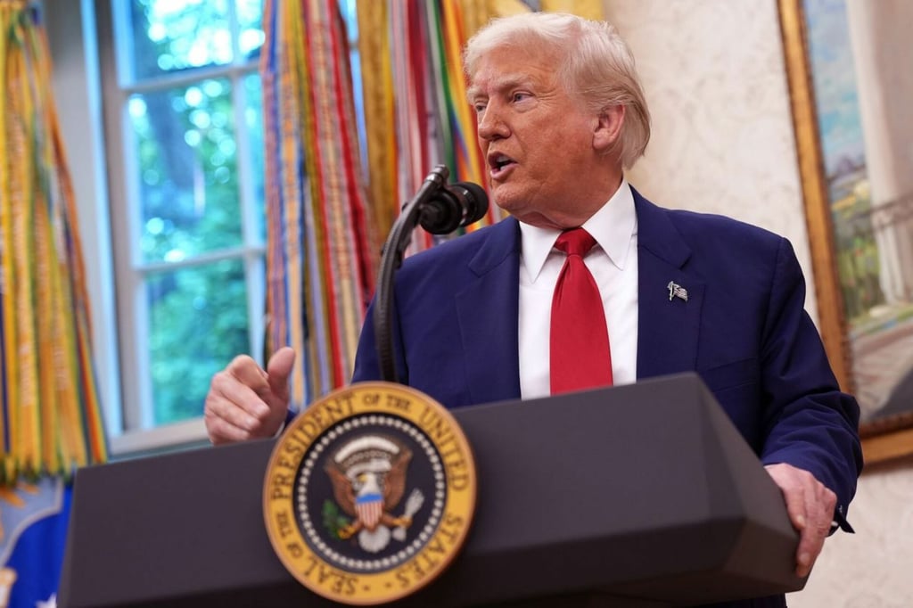 Trump asegura que Irán busca acuerdo nuclear; EU despliega flotilla como presión en el Golfo Pérsico