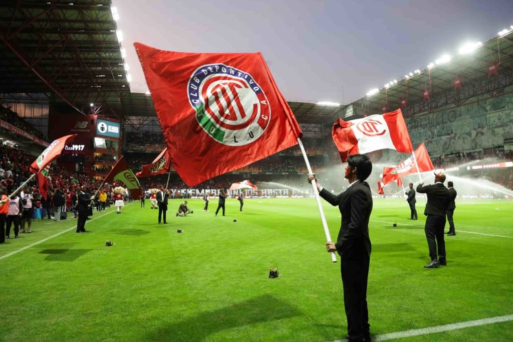 Clasificación. Con solo un punto de diferencia entre el quinto y el décimo lugar, la noche promete acción de alto nivel.
