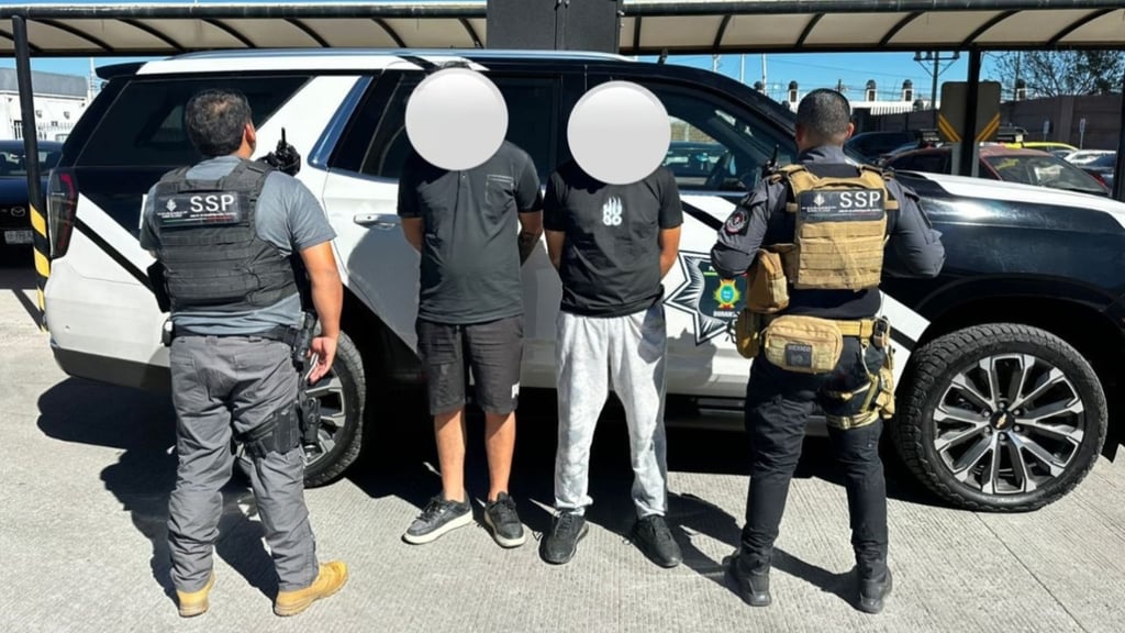 Detienen a dos jóvenes con varias dosis de droga en la colonia J. Guadalupe Rodríguez