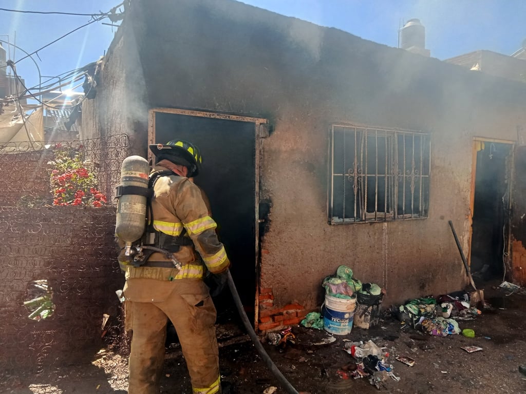 Dolor. Un menor perdió la vida tras un incendio en una vivienda de Peñón Blanco.