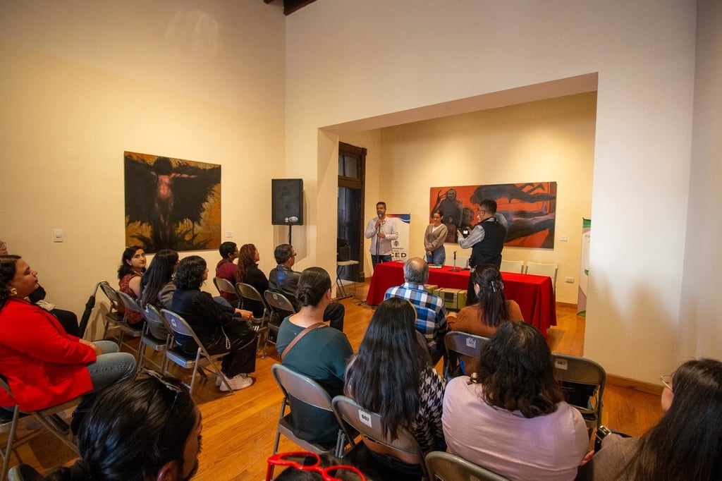 Público. Participaron personas comprometidas con la promoción del libro y la formación de comunidades lectoras.