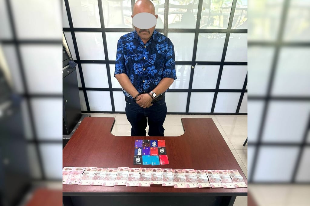 Cae 'tallador' en  zona Centro: lo señalan por cambiar tarjetas en cajeros y vaciar cuentas