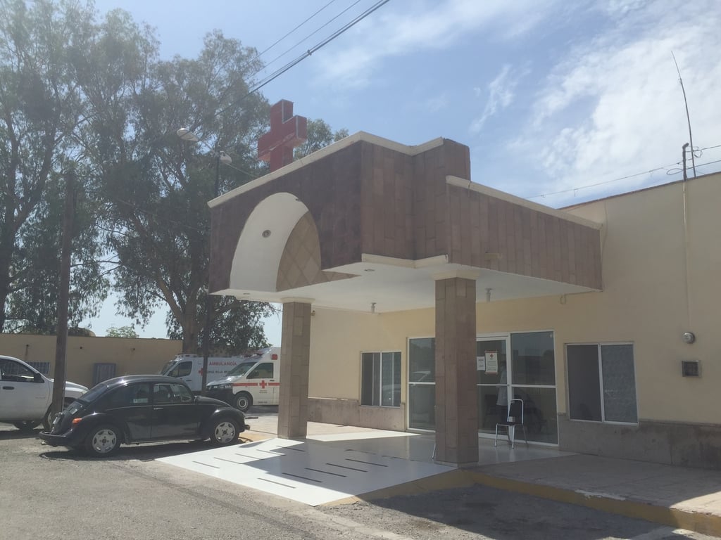 Hecho. Hombre fue hospitalizado en la Cruz Roja de Lerdo, tras agresión con arma blanca, por su compañero de borrachera.