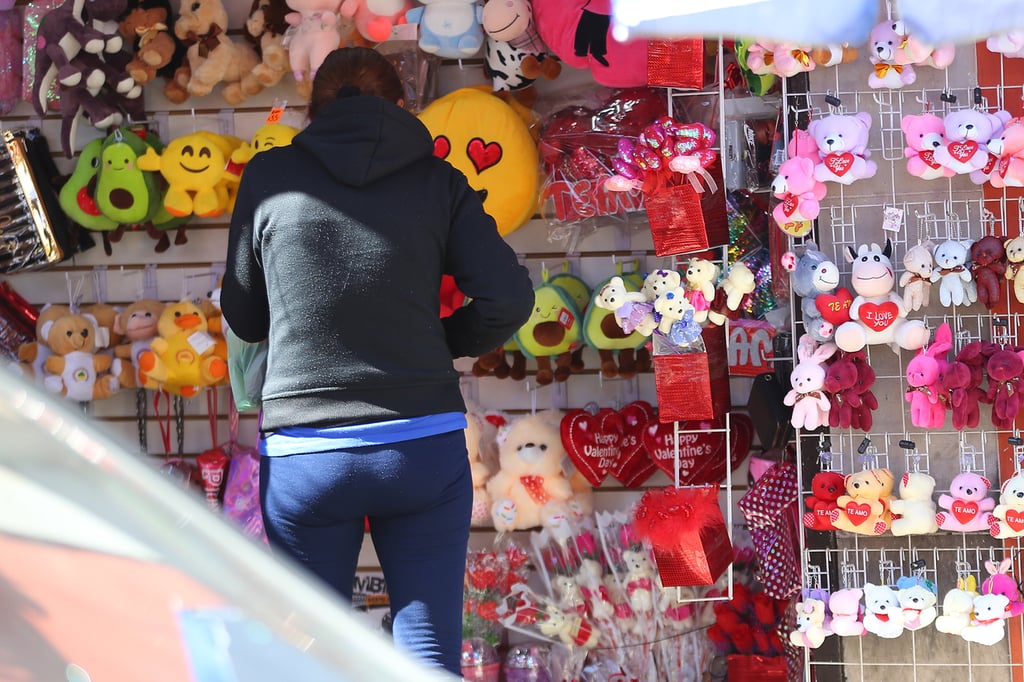 Celebración. Aunque sí hubo más personas en las calles de la Zona Centro de la Ciudad de Durango, esto no se reflejó en más ventas para los comerciantes locales.  