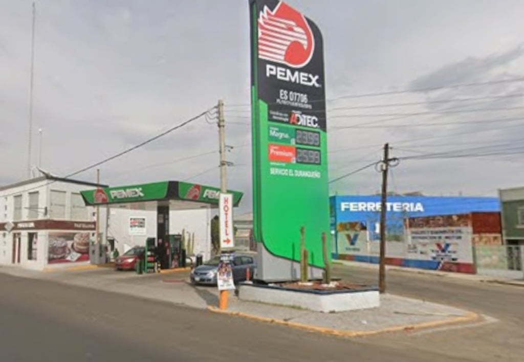 Hecho. Un automovilista se retiró sin pagar combustible en una gasolinera de Heroico Colegio Militar.