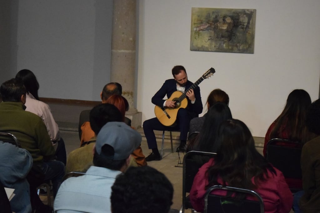 Trayectoria. Locatto es considerado uno de los guitarristas italianos más destacados de su generación.