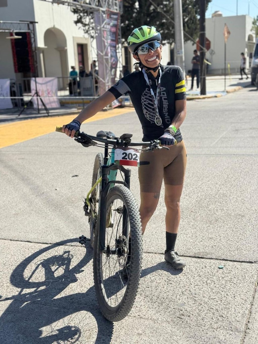 Figura. Con años de constancia en rutas de fondo, la ciclista duranguense encara un desafío que exige técnica y estrategia.