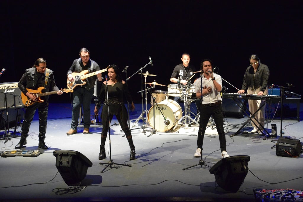 La agrupación duranguense Octava Década homenajea a Caifanes en el Teatro Victoria