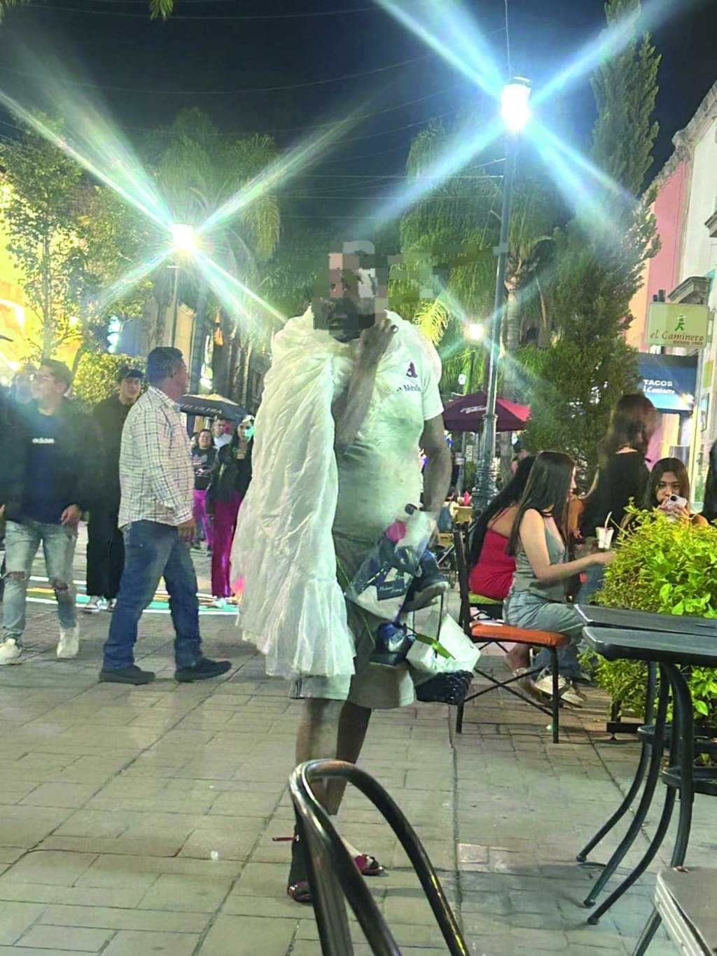 Los comerciantes denunciaron que en las últimas semanas aumentó la presencia de indigentes. 