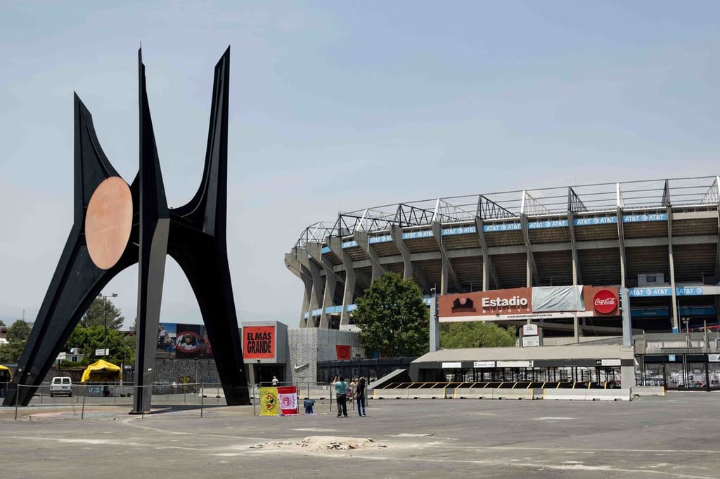 México. El Estadio Azteca o el BBVA en Monterrey son alternativas nacionales reales.