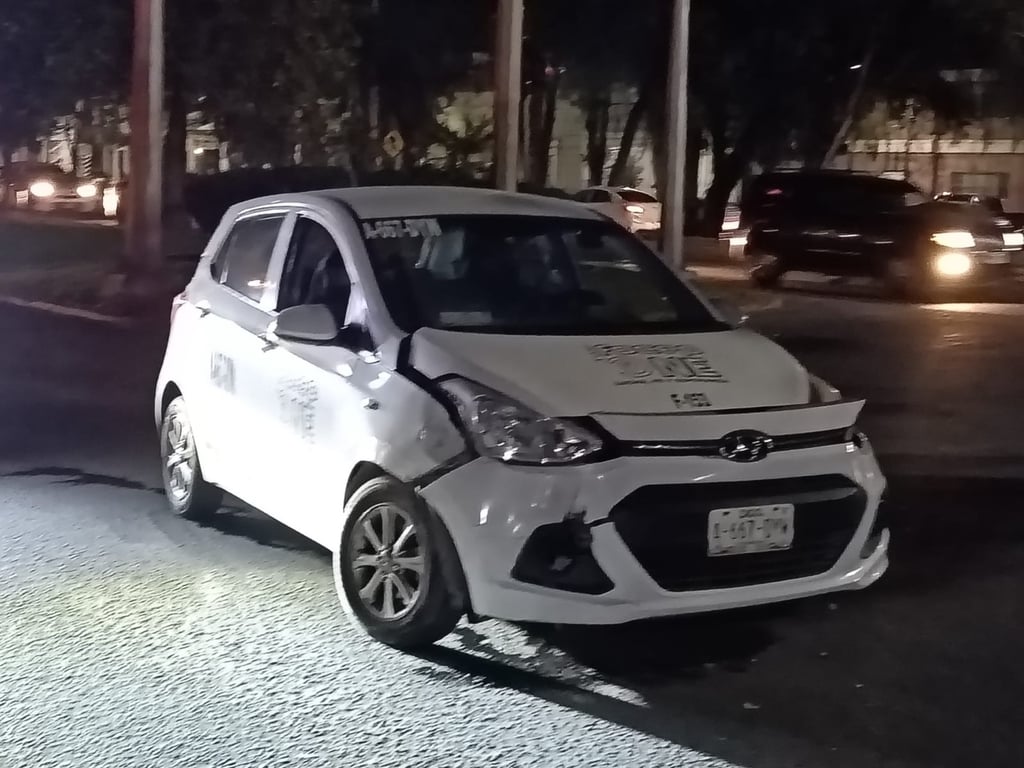 Accidente. Taxis chocaron en la Plazuela.