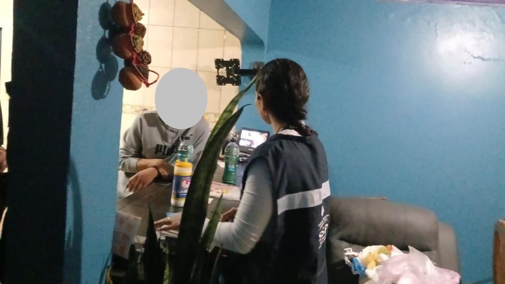 Procedimiento. El personal especializado acudió a atender la situación y contener la crisis del joven que, según manifestaron los familiares, ya había atravesado por otras similares.