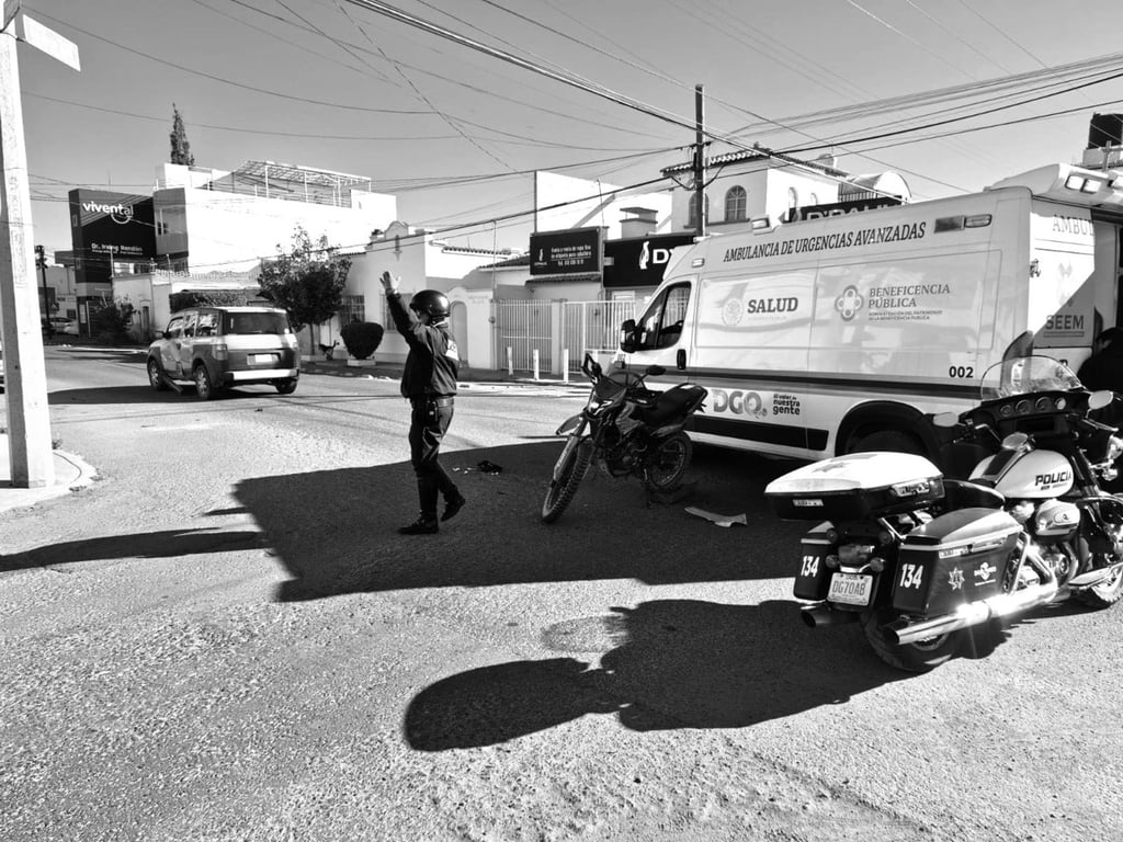 Percance. La circulación vehicular se vio parcialmente interrumpida en tanto el lesionado era atendido y se realizaban los peritajes del percance.