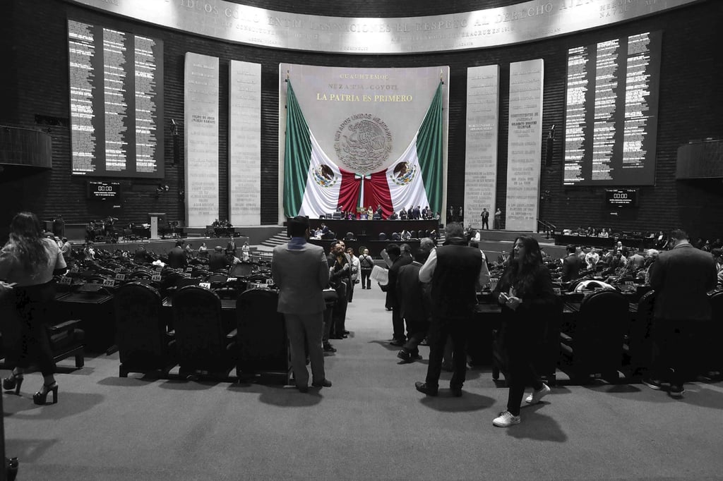 ¿Más extranjeros en las empresas? Proponen modificar la cuota de contratación en México