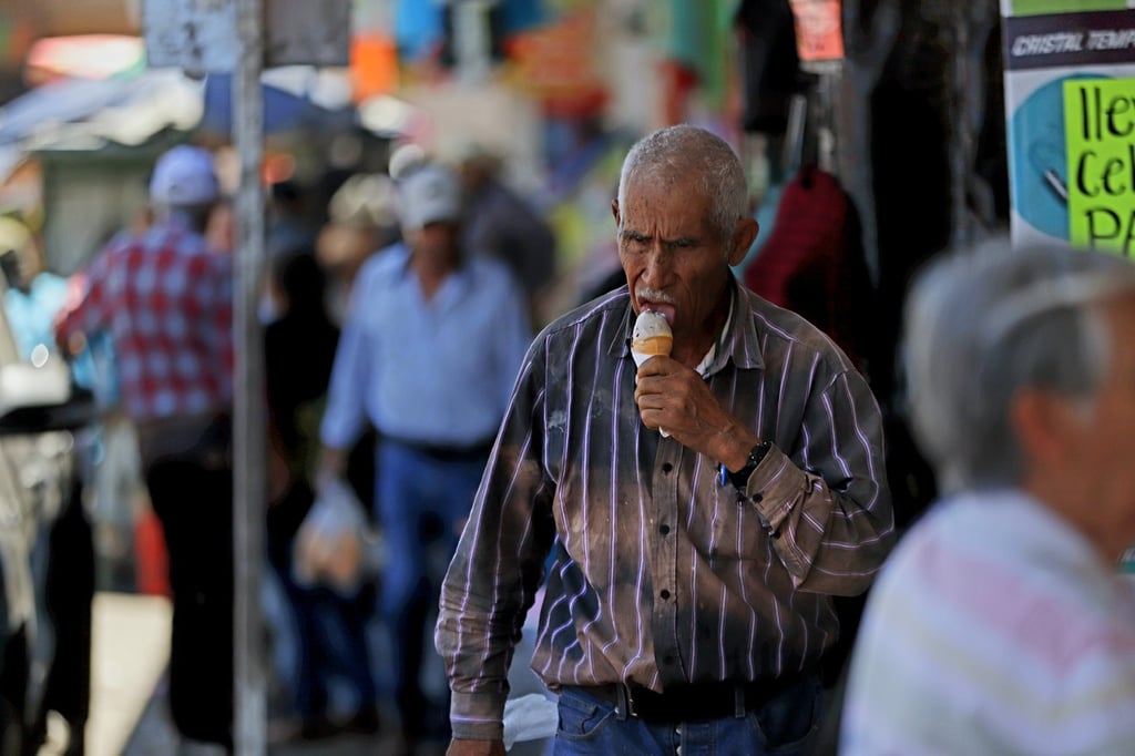 Clima. Empiezan a elevarse las temperaturas y poco a poco un helado llega a ser algo refrescante para cualquiera.