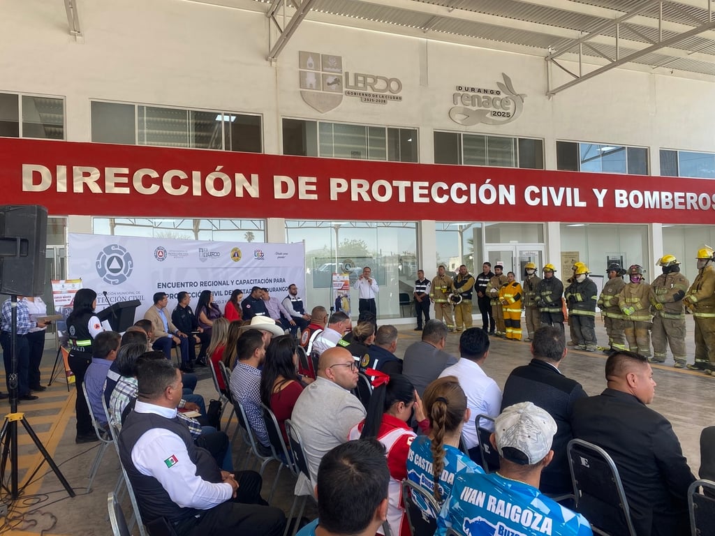 Participantes. Este encuentro permitió la actualización y capacitación de los elementos de Protección Civil, Seguridad Pública, Buzos Castañeda y Cruz Roja.