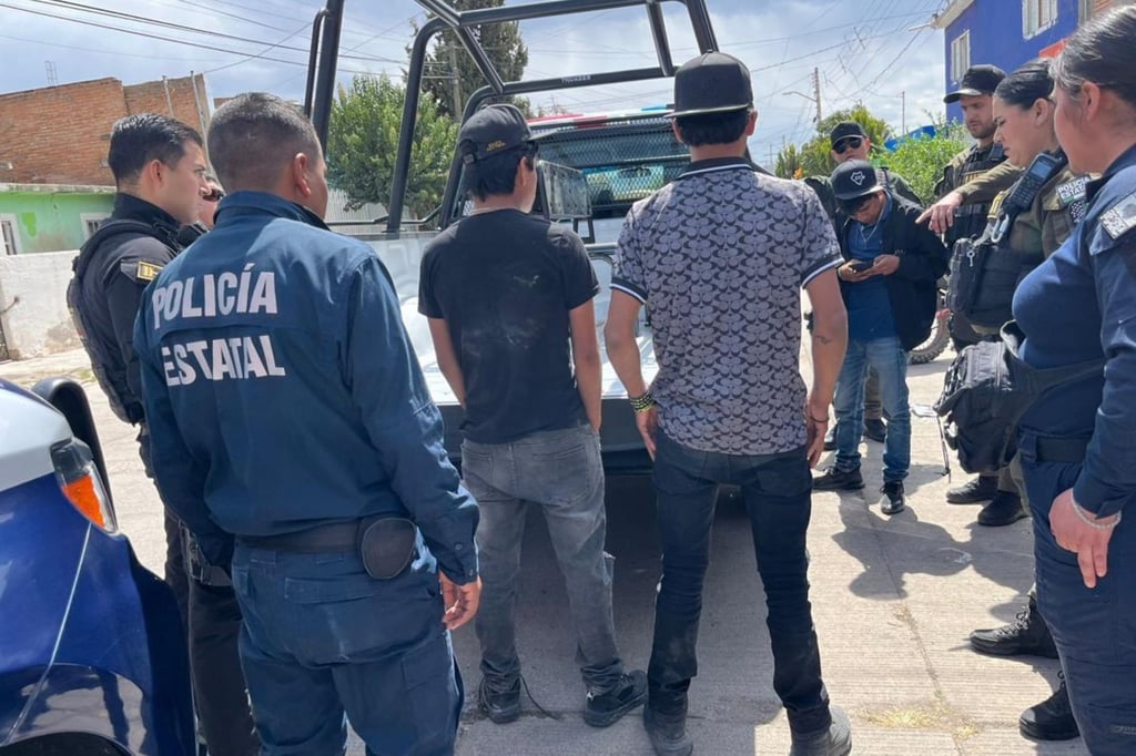 Arrestan a 5 adolescentes durante operativo en la División del Norte