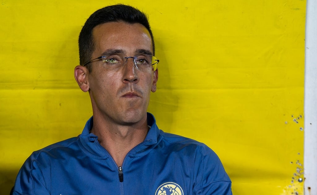 Ajuste. El movimiento altera la dinámica interna azulcrema y obliga a replantear funciones en plena exigencia competitiva.